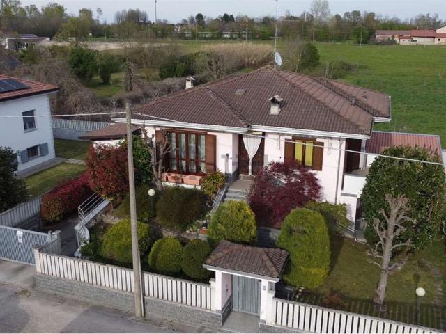 Casa in vendita a Piccolini, Vigevano