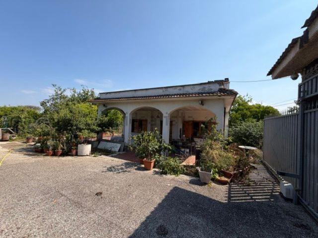 Casa in vendita a Le Salzare, Aprilia
