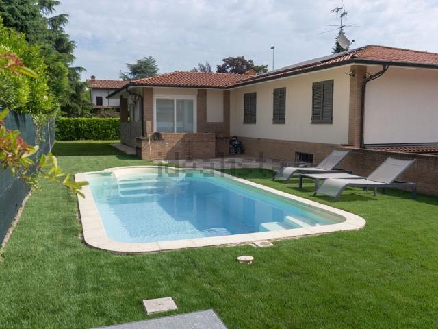 Casa in vendita a Fara Gera D'adda, Lombardia