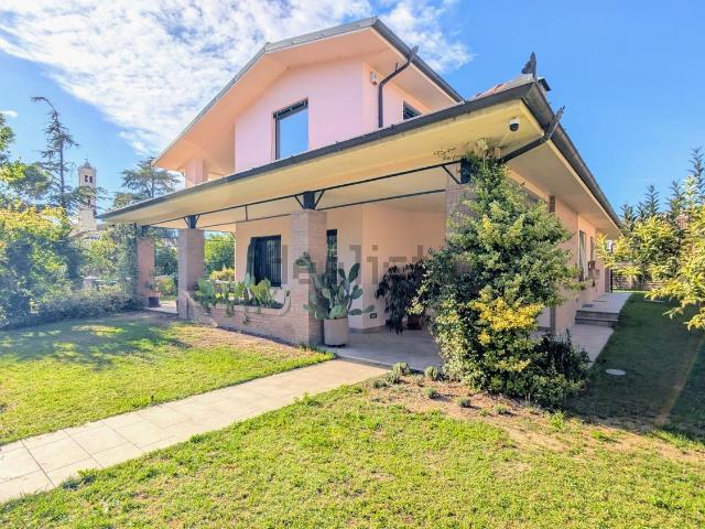 Casa in vendita a Bressana Bottarone, Lombardia