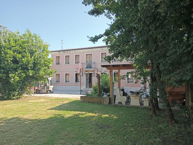 Casa in vendita a Gambellara, Veneto