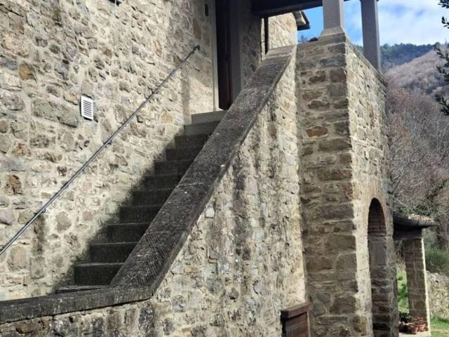 Casa in vendita a Chitignano, Toscana