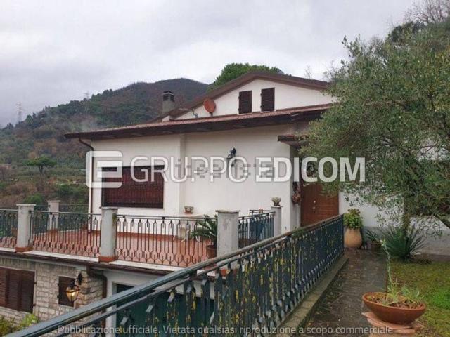 Casa in vendita a Carrara, Toscana