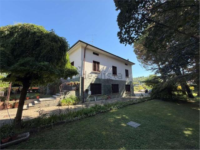 Casa in vendita a Gazzada, Gazzada Schianno