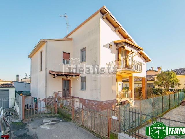 Casa in vendita a Rotta, Travacò Siccomario