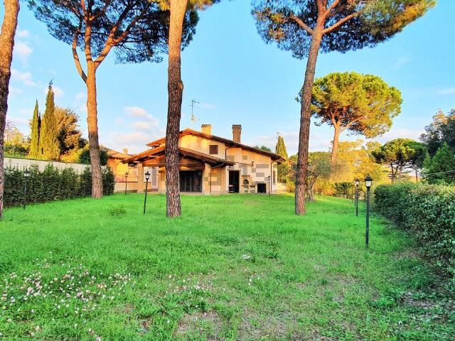 Casa in vendita a Pantan Monastero, Roma Capitale