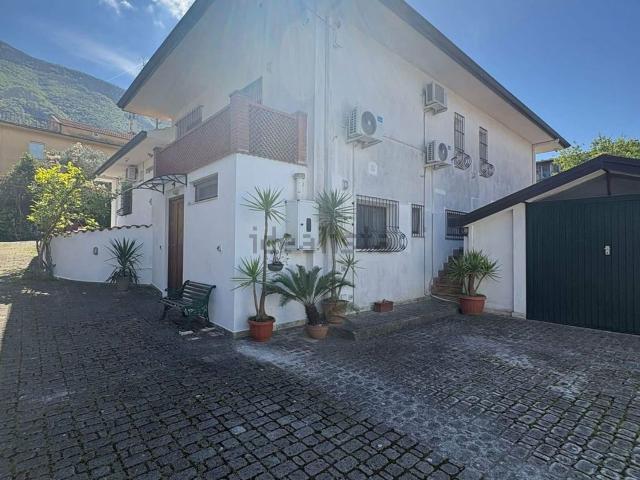 Casa in vendita a Nocera Inferiore, Campania