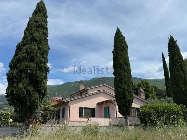 Casa in vendita a Spello, Umbria