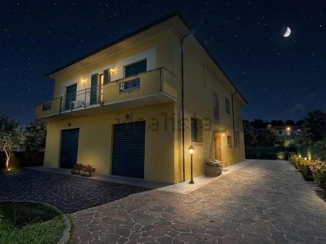 Casa in vendita a Cascina, Toscana