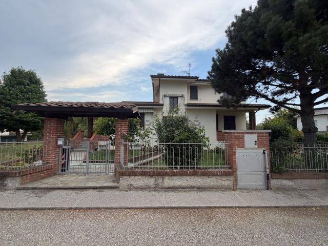 Casa in vendita a Castell'arquato, Reggio Emilia