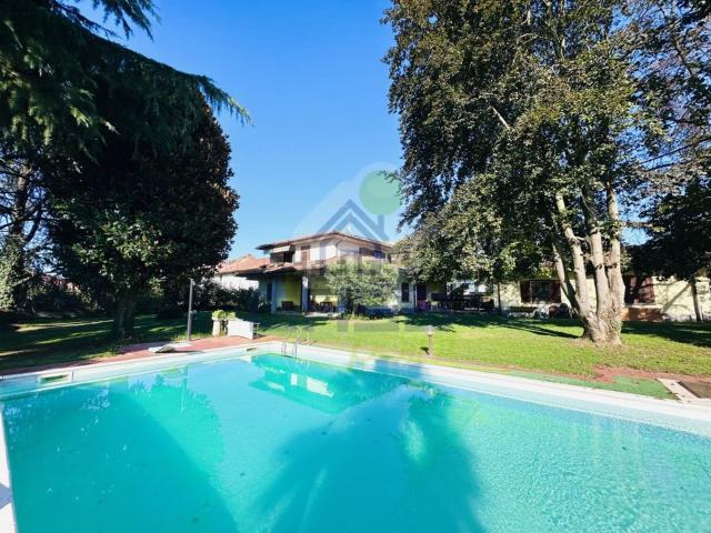 Casa in vendita a Filighera, Lombardia