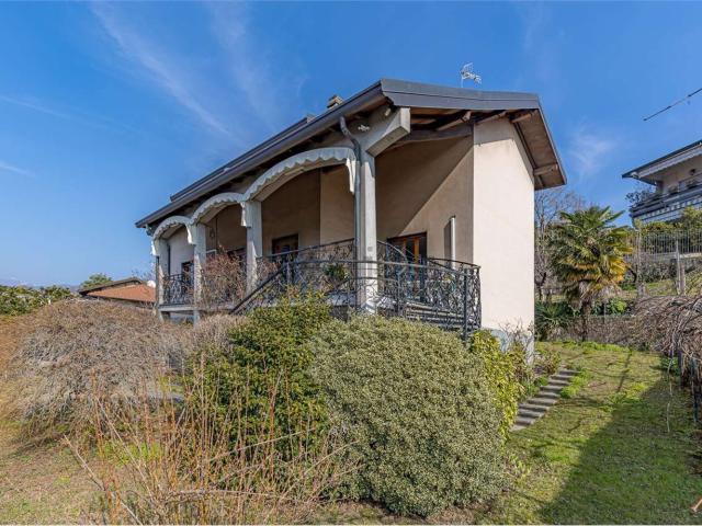 Casa in vendita a Como, Lombardia