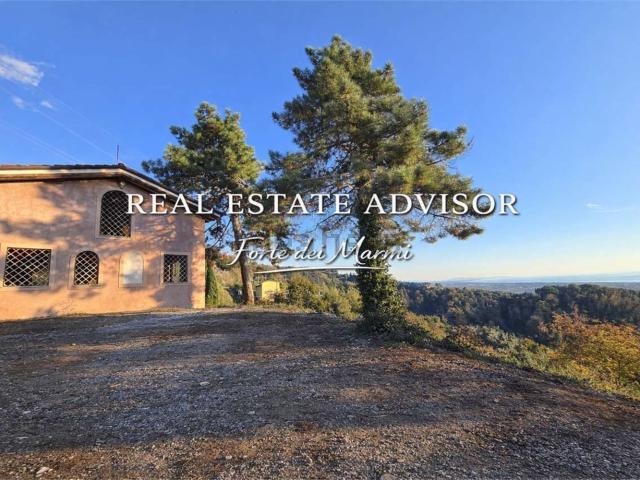 Casa in vendita a Prato, Montignoso