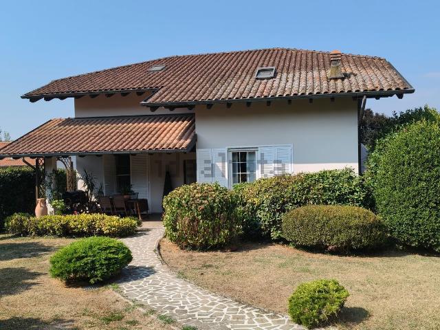 Casa in vendita a Gozzano, Novara