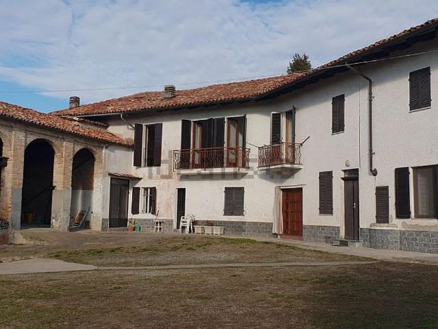 Casa in vendita a Piemonte, Asti