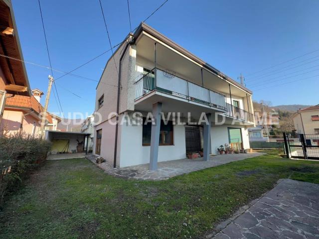 Casa in vendita a Bruntino, Villa D'almè