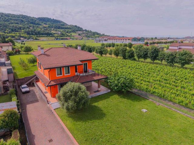 Casa in vendita a Altavilla Vicentina, Veneto