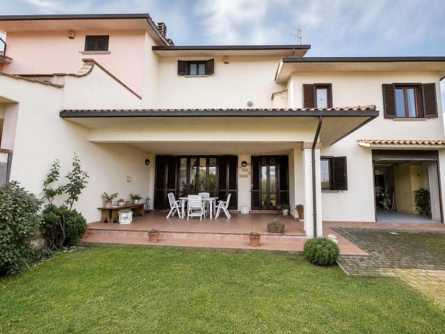 Casa in vendita a Villa Pitignano, Cenerente