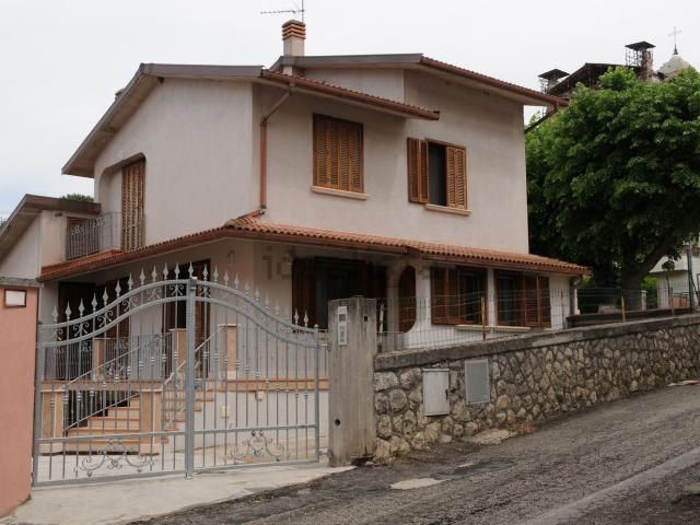 Casa in vendita a San Demetrio Nei Vestini, Abruzzo