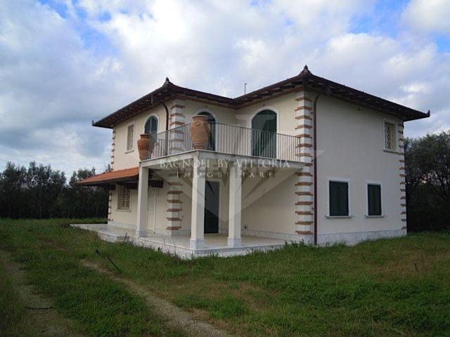 Casa in vendita a Tonfano, Toscana