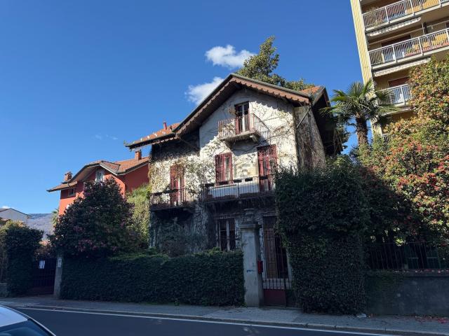 Casa in vendita a Pallanza, Piemonte
