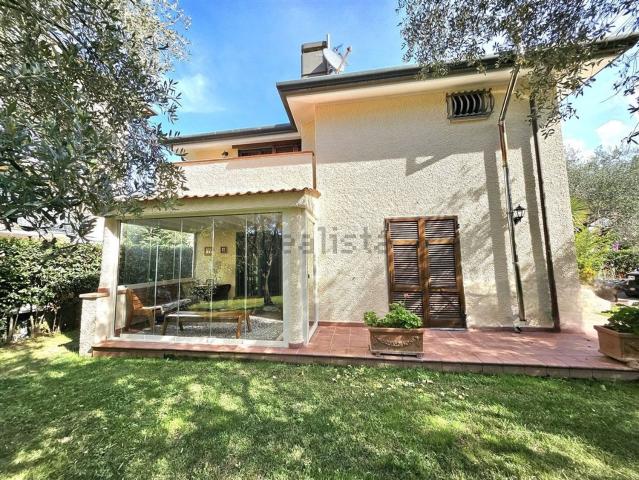 Casa in vendita a San Carlo, Marina Di Massa