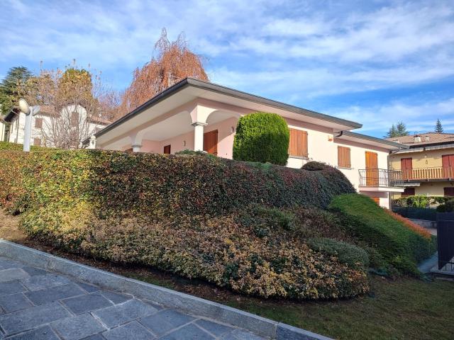 Casa in vendita a Alta Valle Intelvi, Lanzo D'intelvi