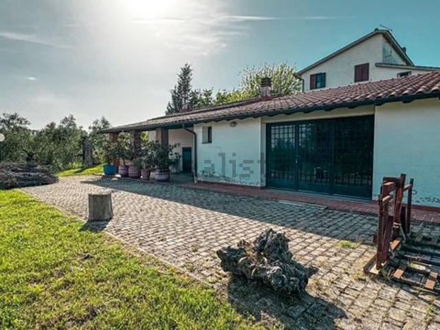 Casa in vendita a Magliano Sabina, Rieti