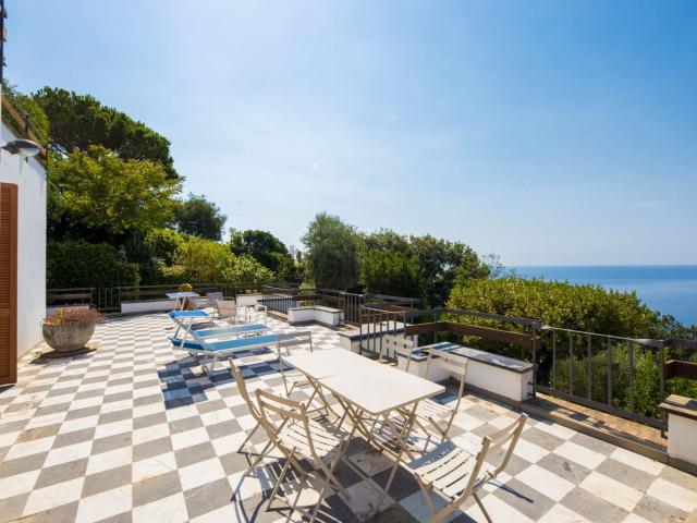 Casa in vendita a Pineta di Arenzano, Arenzano