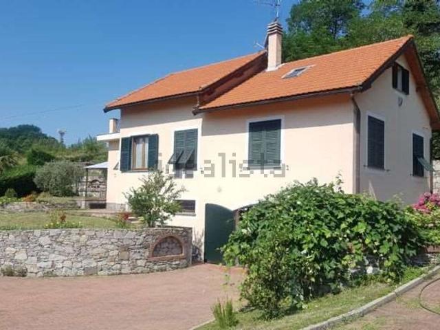 Casa in vendita a Sant'olcese, Liguria