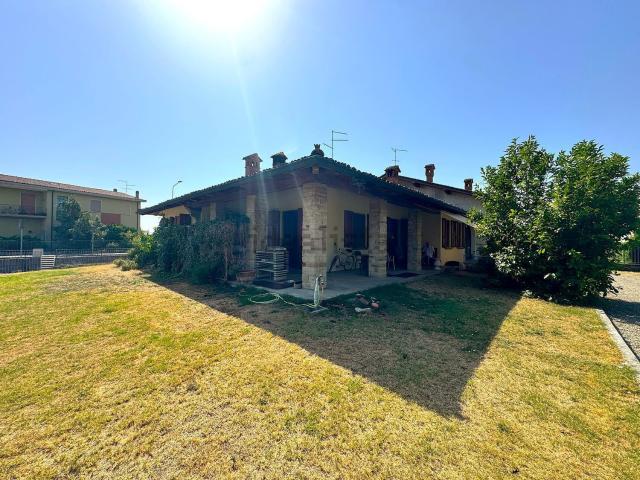 Casa in vendita a Sordello, Gragnano Trebbiense