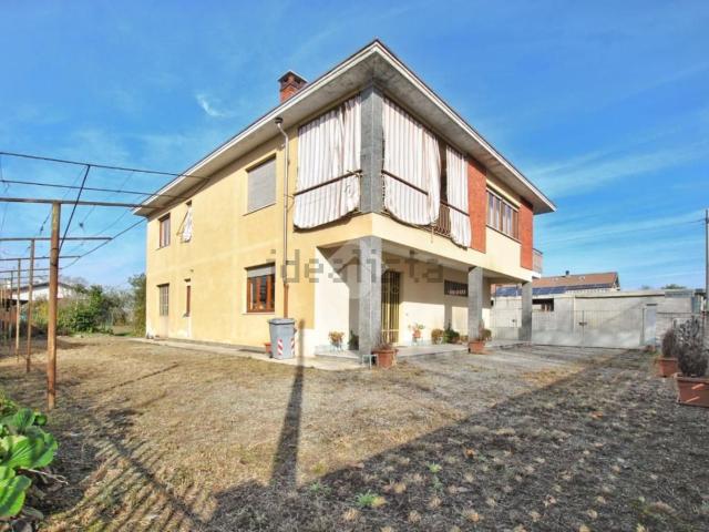Casa in vendita a Livorno Ferraris, Vercelli