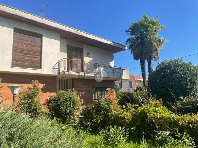 Casa in vendita a Cuoricino, Cardano Al Campo
