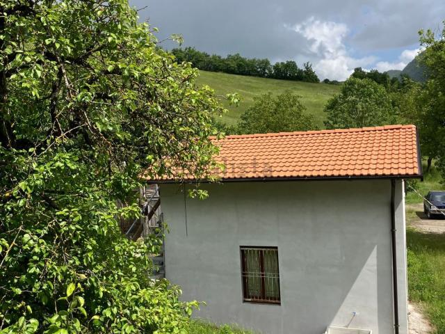 Casa in vendita a Unione di comuni Terre di Castelli, Zocca