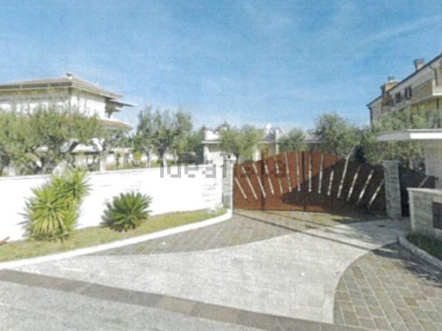 Casa in vendita a Unione dei Comuni della Val Vibrata, Nereto