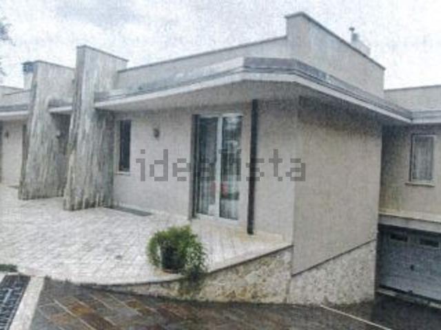Casa in vendita a Nereto, Teramo