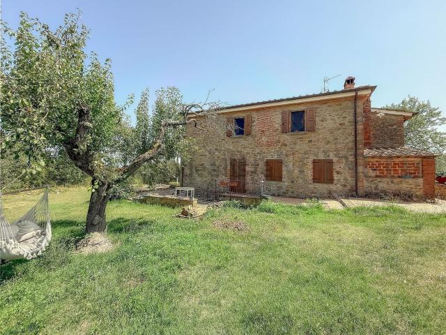 Casa in vendita a Civitella in Val di Chiana, Viciomaggio