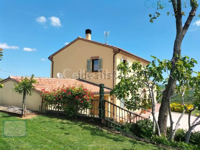Casa in vendita a Marche, Ancona