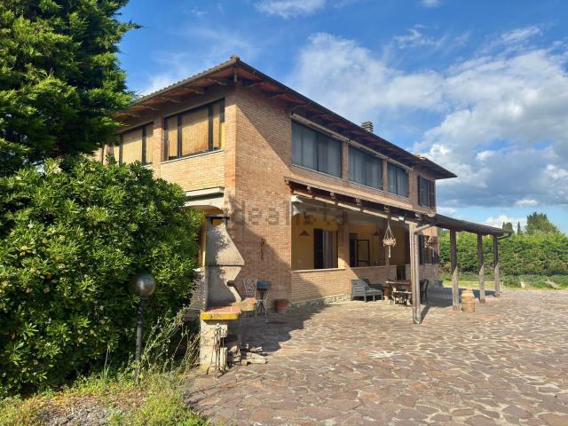 Casa in vendita a Castelnuovo Berardenga, Toscana