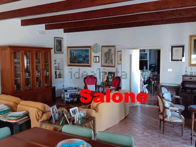 Casa in vendita a Siponto, Puglia