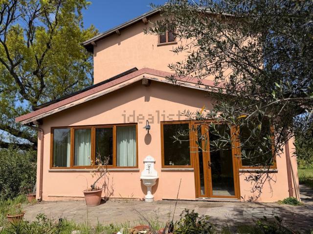 Casa in vendita a Viterbo, Lazio