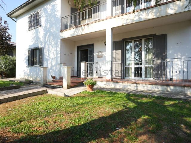 Casa in vendita a Torrile, Rivarolo