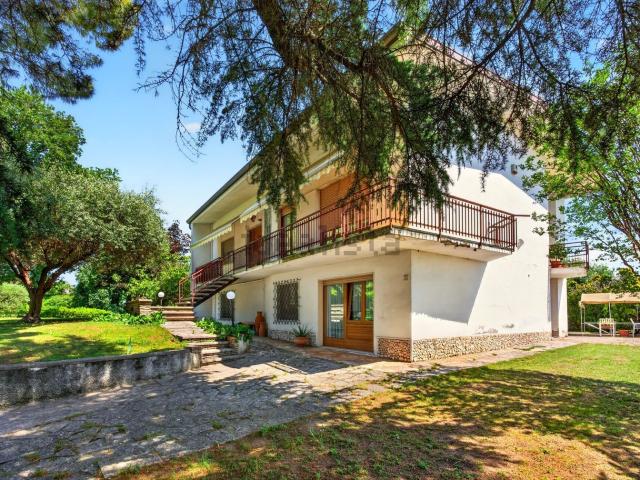 Casa in vendita a Bussolengo, Veneto