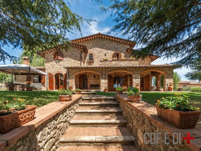 Casa in vendita a Sarteano, Toscana