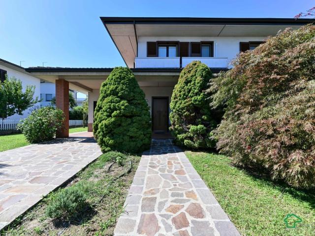 Casa in vendita a Riozzo, Cerro al Lambro