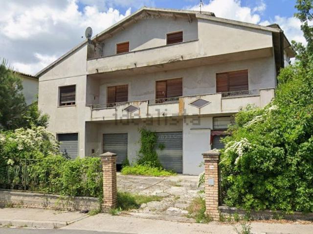Casa in vendita a Penne, Pescara
