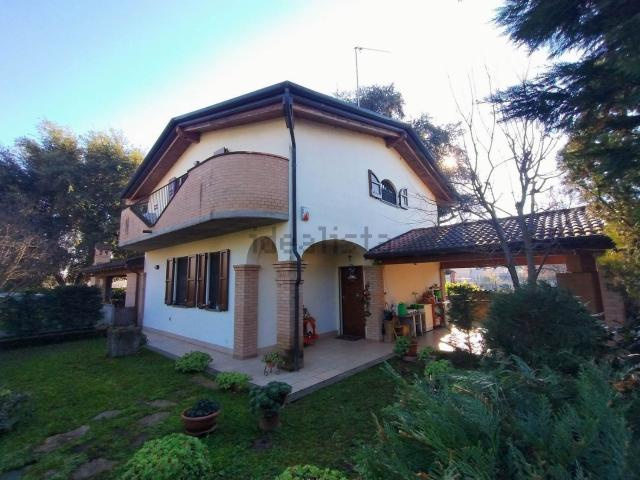 Casa in vendita a Cassano D'adda, Lombardia