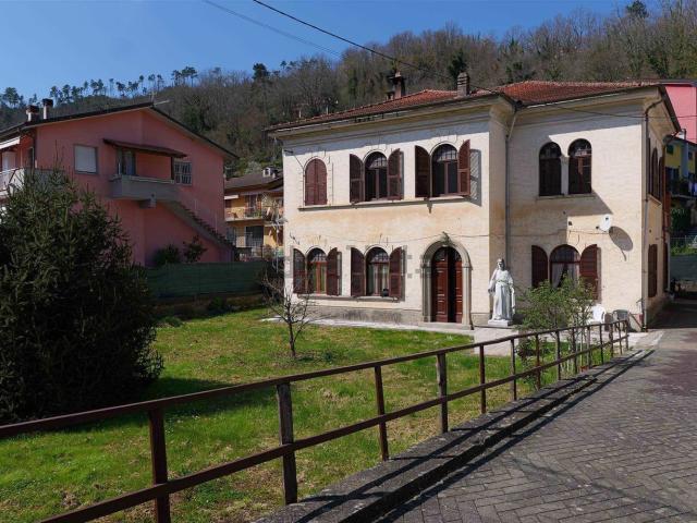 Casa in vendita a Borghetto Di Vara, Liguria