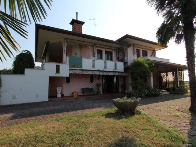 Casa in vendita a Portogruaro, Veneto