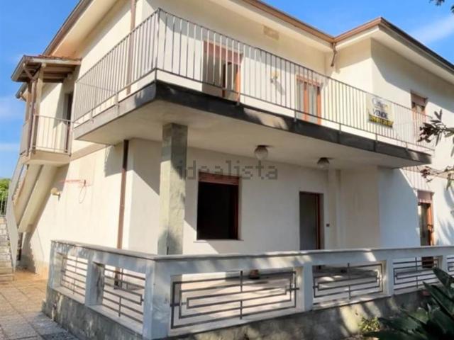 Casa in vendita a Carini, Sicilia
